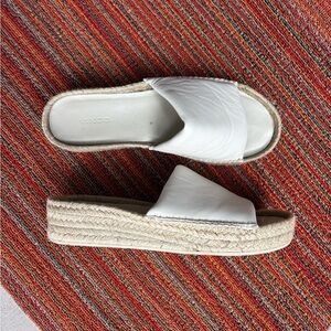 Vince Jesse Espadrille Leather Slide, Women’s size 8. Color: Bone.